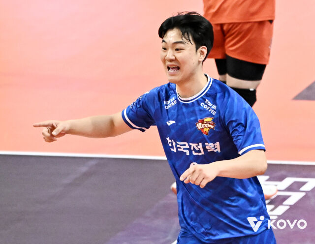 하승우./KOVO