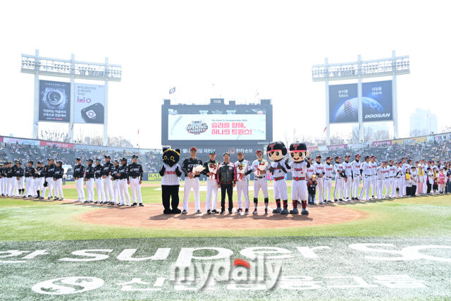 [MD포토] 2026 프로야구 개막 'LG vs KT'