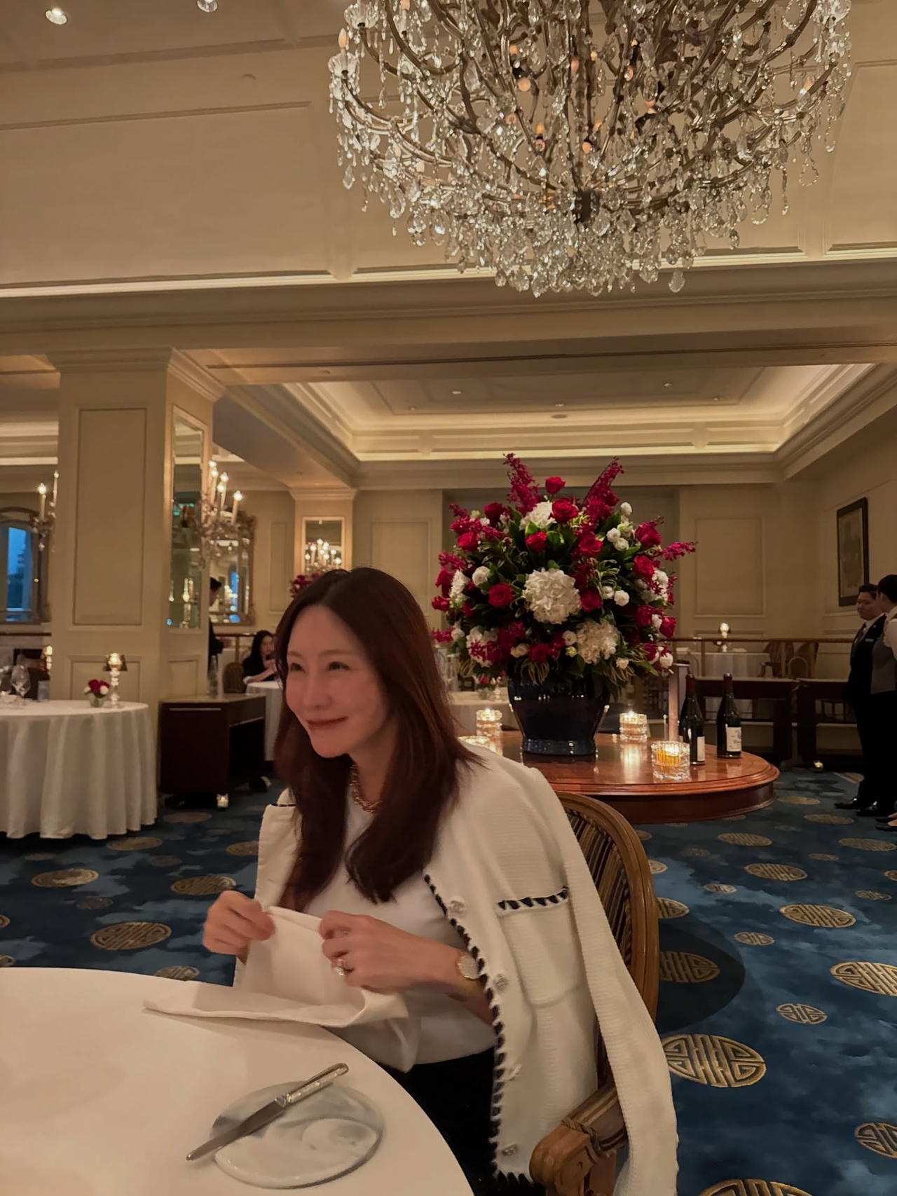 Kim Jung-eun’s Elegant Look at Hong Kong Concert: A Fashion Guide for 2026