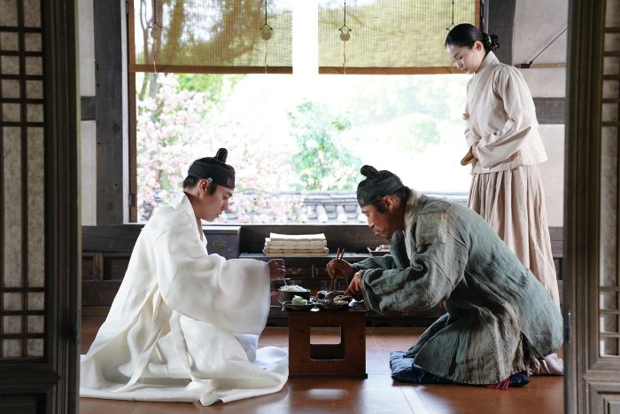 영화 '왕과 사는 남자'의 한 장면. 사진제공=쇼박스