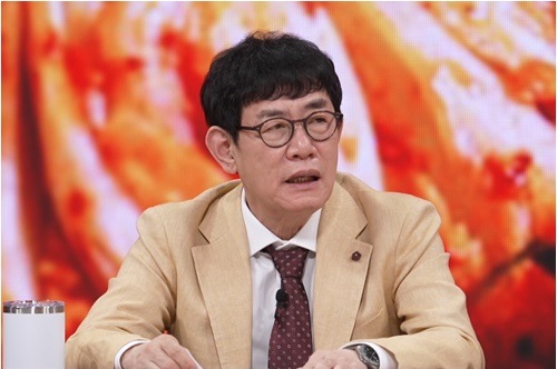 K치킨의 계보가 전해진다. / 사진 : TV CHOSUN '모던인물사 미스터.리'