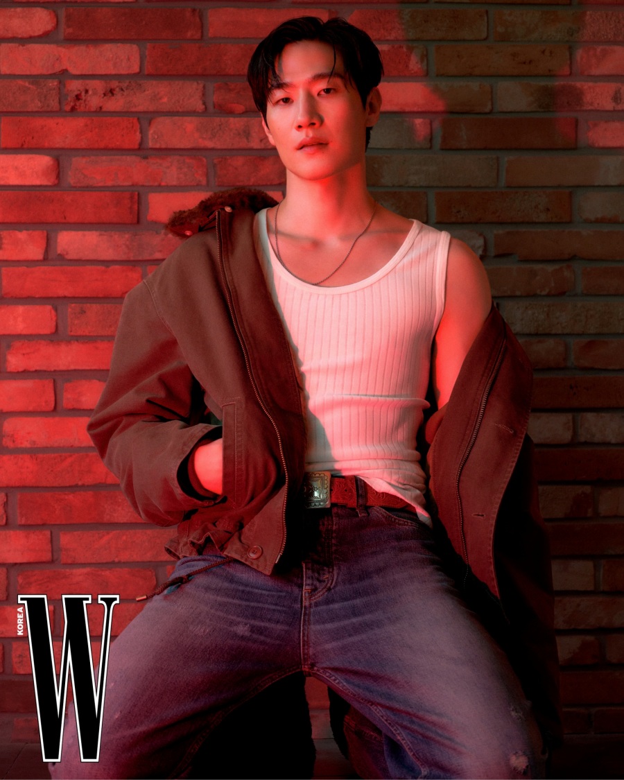 사진 : 패션 매거진 '더블유 코리아(W Korea)' Vol.4 '맨(M)'