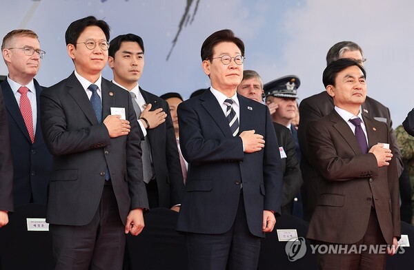 South Korea Unveils KF-21 Fighter Jet: What This Means for Defense Industry in 2026