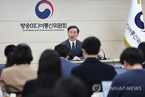 How Should We Regulate Youth on Social Media? Kim Jong-cheol’s Key Takeaways