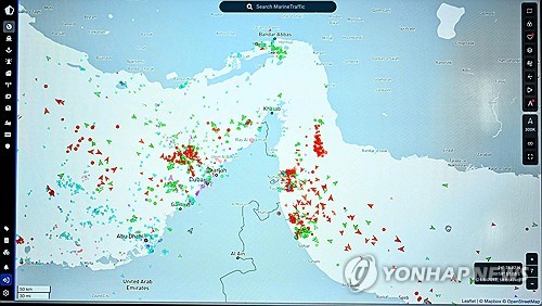 China’s COSCO Ships Successfully Navigate Hormuz Strait: What It Means for Global Shipping