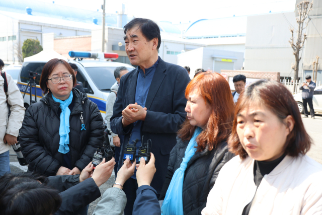 

<figure>” /><figcaption>
<figure></figcaption></figure>
</div>
</div>
		</article>
		<!-- 기사뷰 뉴스 하단 AD -->
		<article class=