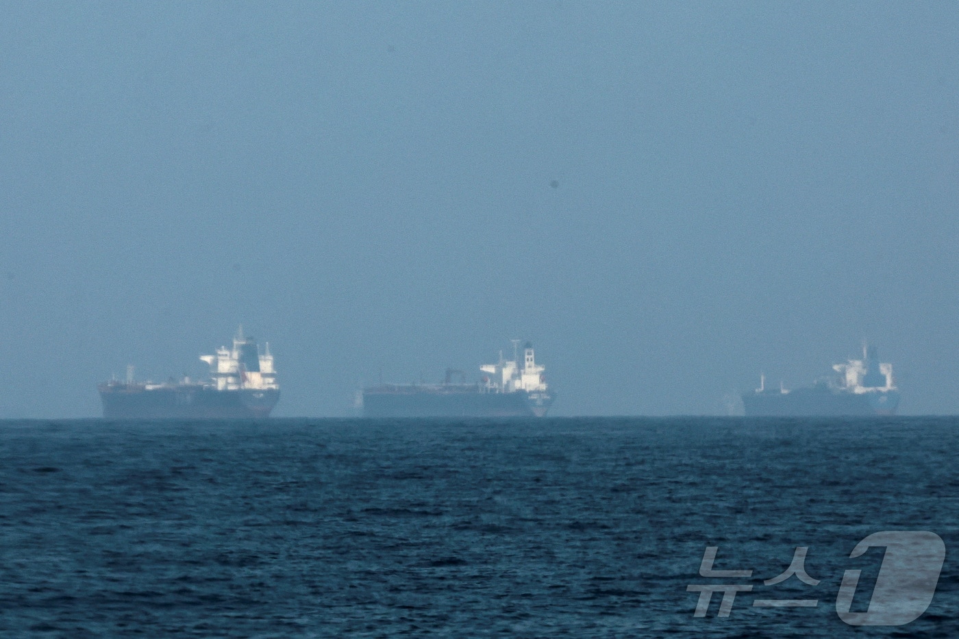&nbsp;  Iranian ambassador: If the U.S. and Israel withdraw, we will guarantee safe passage through the Strait of Hormuz – News1 / News1