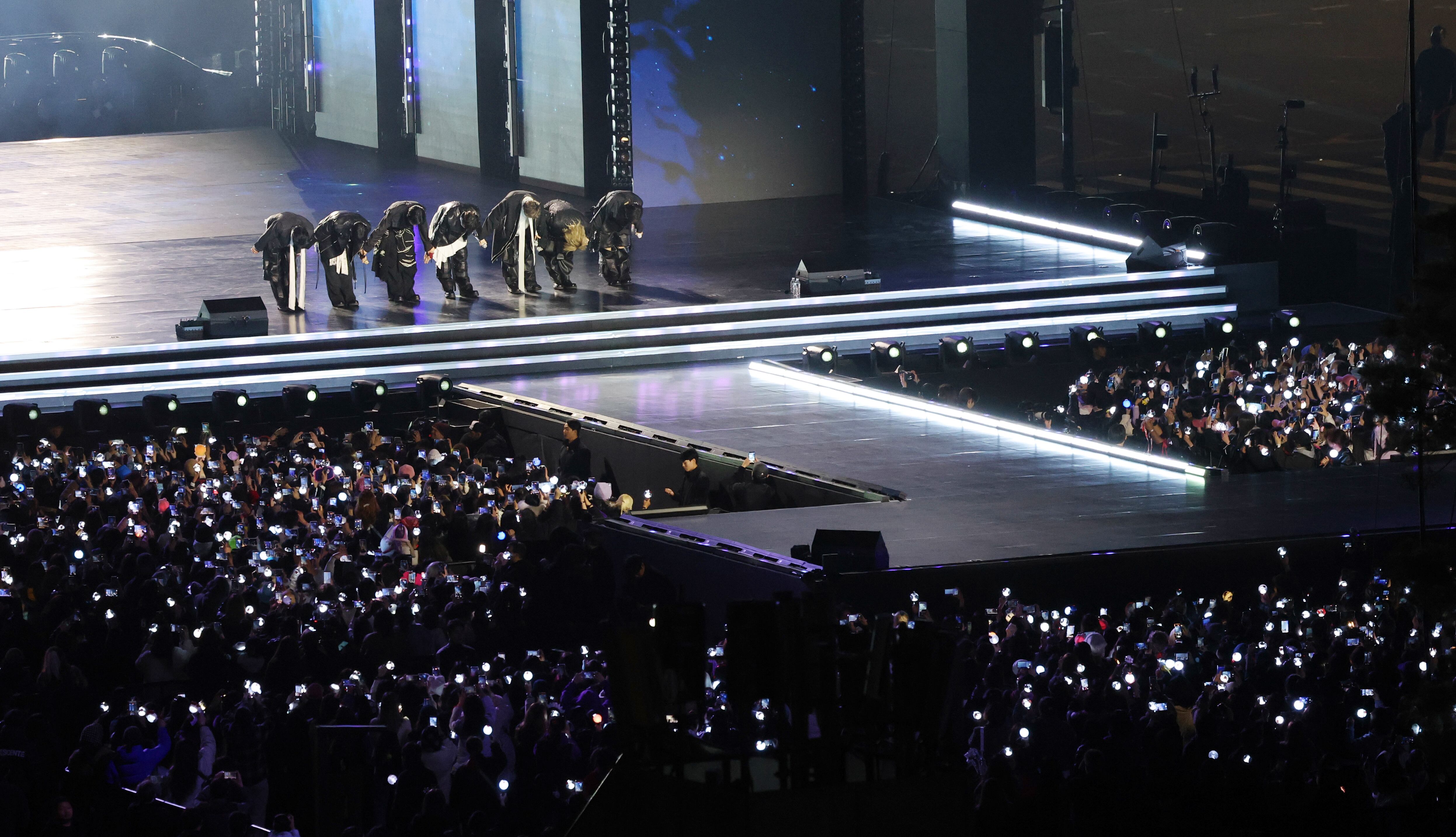 21일 서울 종로구 광화문광장에서 BTS 컴백 라이브: 아리랑'(BTS THE COMEBACK LIVE | ARIRANG)이 열리고 있다. /뉴스1