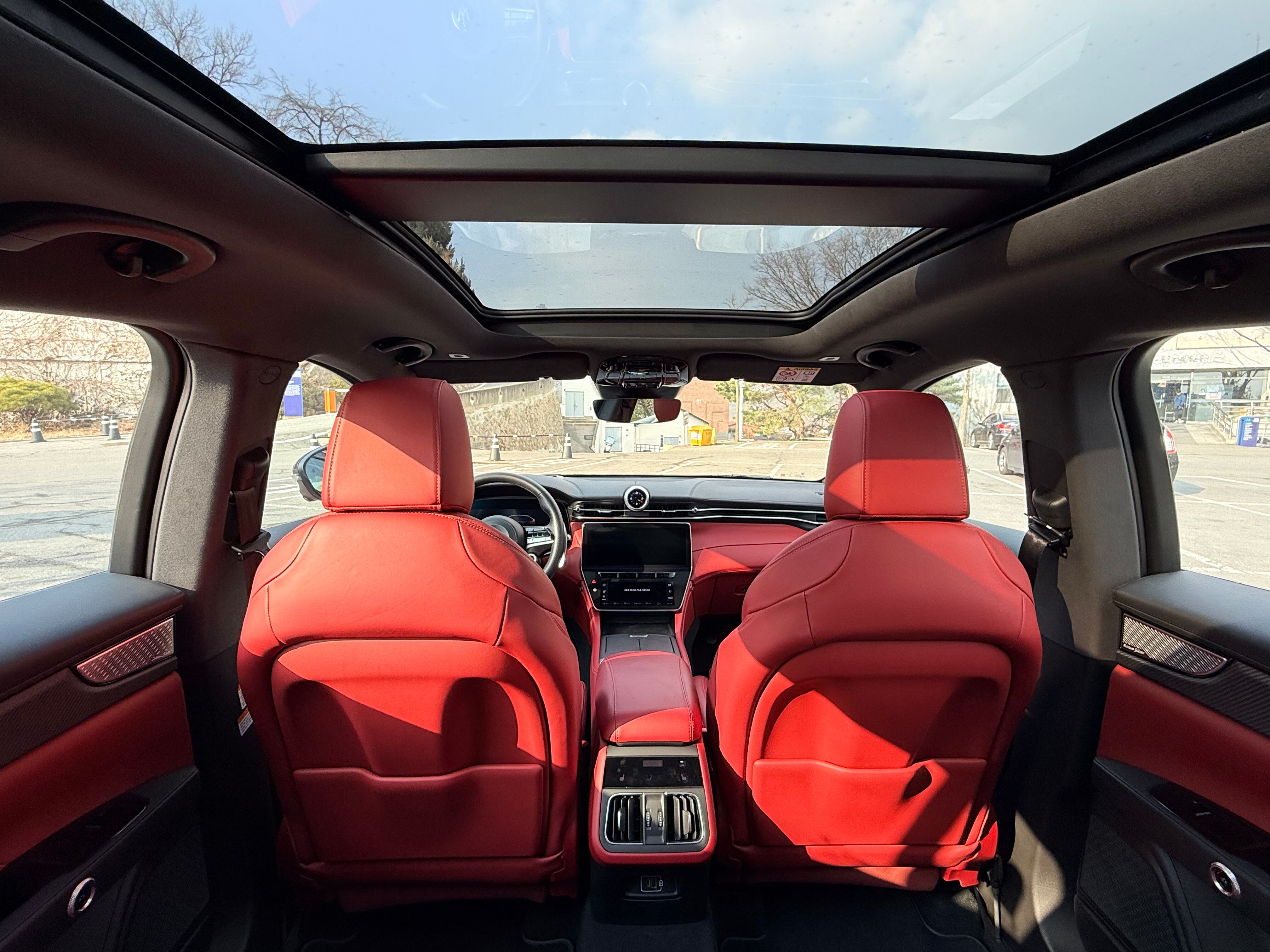 마세라티 중형 SUV, 그레칼레 트로페오 내부./이윤정 기자