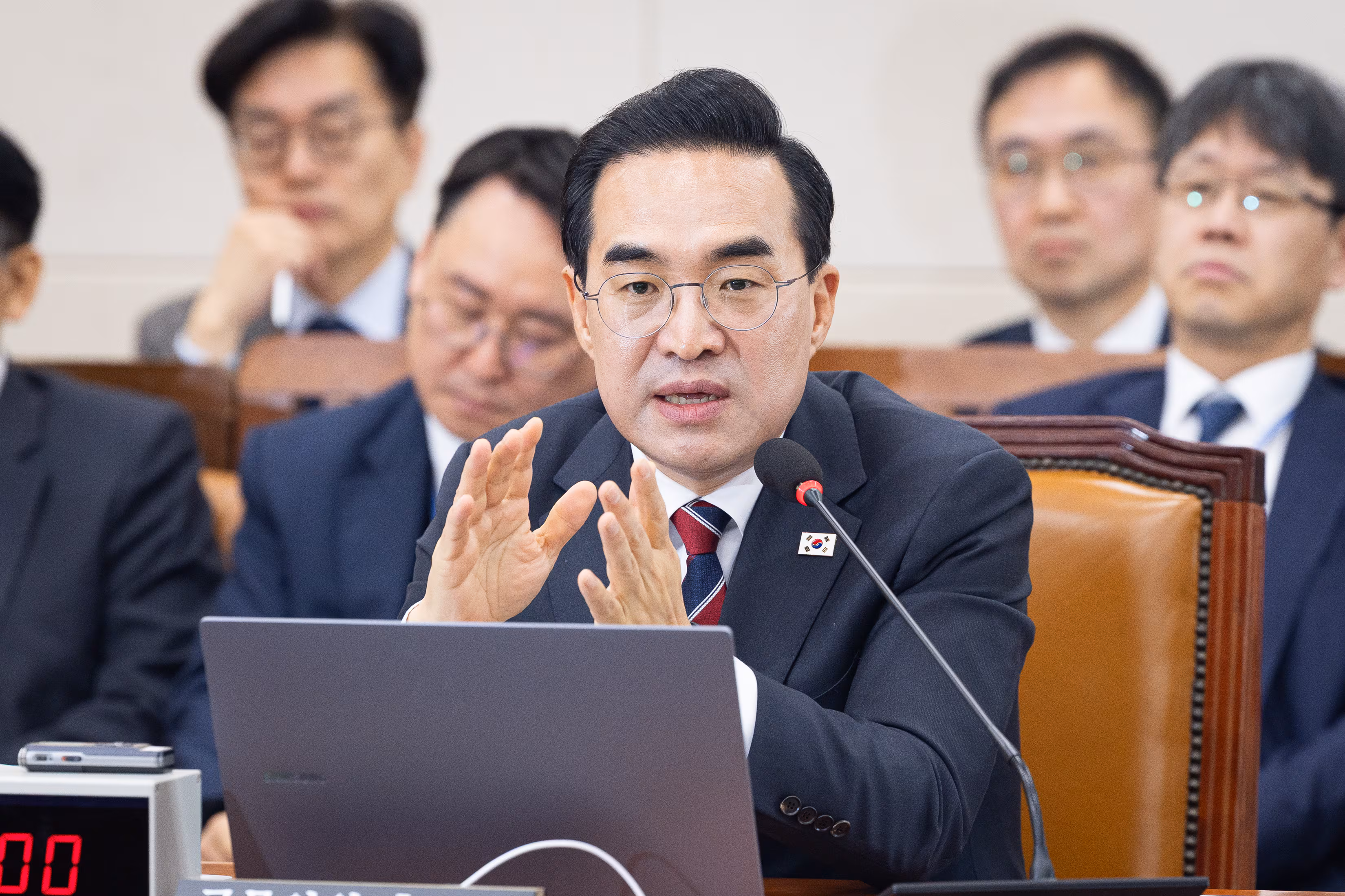 박홍근 기획예산처 장관 후보자가 23일 서울 여의도 국회에서 열린 인사청문회에 출석해 의원 질의에 답하고 있다. /뉴스1
