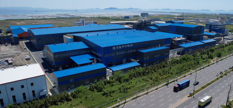 성일하이텍 전북 군산공장 전경. / 성일하이텍 제공