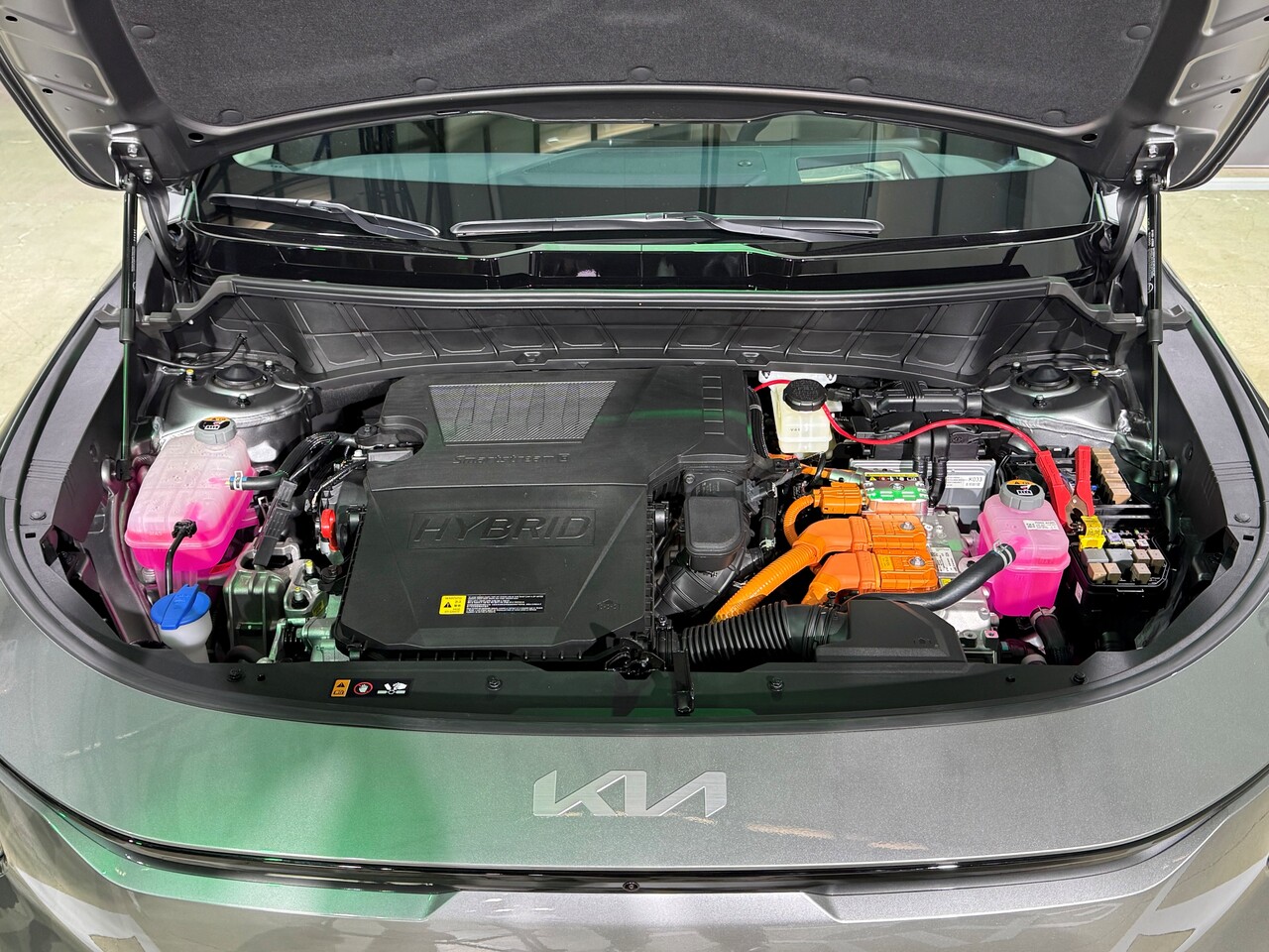 기아 더 뉴 니로 엔진. / 허인학 기자