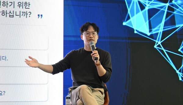 현대자동차·기아 AVP본부 박민우 사장이 5일 판교 테크원에서 타운홀 미팅을 갖고 임직원들에게 메시지를 전하고 있다. / 현대자동차그룹