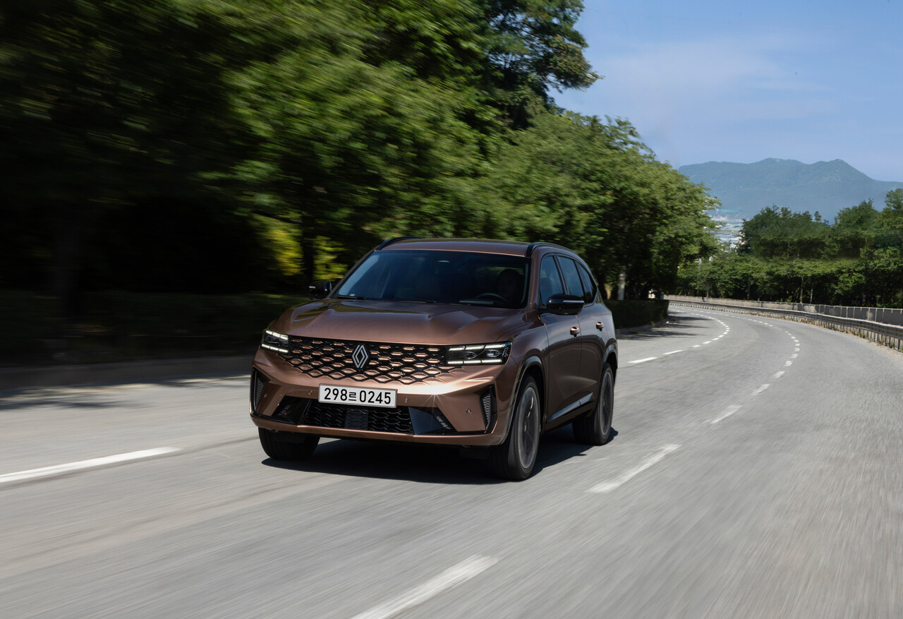 르노코리아 그랑 콜레오스. / 르노코리아