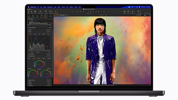 M5 프로 및 M5 맥스 칩을 탑재한 맥북프로 14·16 [사진: 애플]