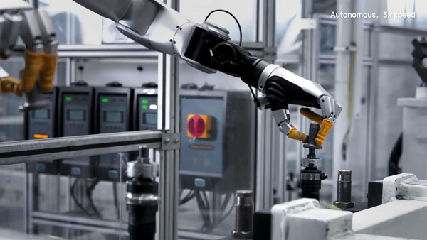 샤오미가 휴머노이드 로봇을 테스트한다. [사진: XRoboHub 유튜브]