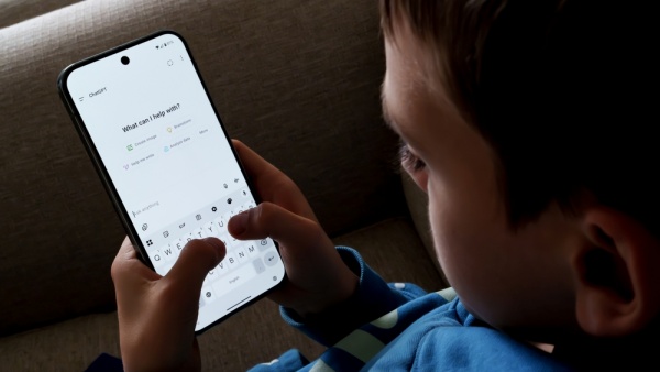 챗GPT가 사용자를 위한 '맞춤형 편성표'까지 설계할 수 있다면 어떨까? [사진: 셔터스톡]