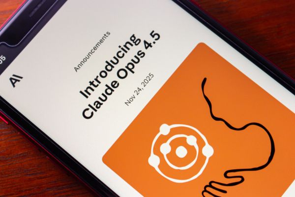 챗GPT에서 클로드로 이동한 사용자들이 클로드의 강한 사용 제한에 실망하고 있다. [사진: 셔터스톡]