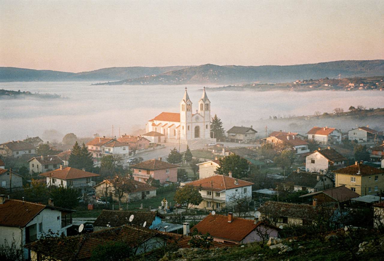 Pilgrimage to Medjugorje / AI-generated image to aid understanding of the article