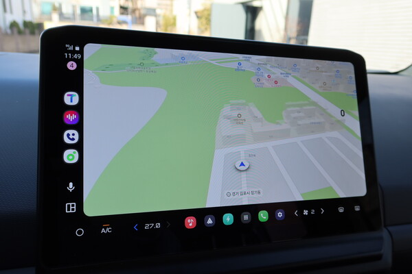 기아 PV5 패신저 12.9인치 대형 디스플레이 [오두환 기자]