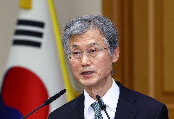 Chief Justice Cho Hee-dae speaks at the nationwide court chiefs\' meeting held in the Supreme Court auditorium in Seocho-gu, Seoul, on the 5th. (Photo - Yonhap News)