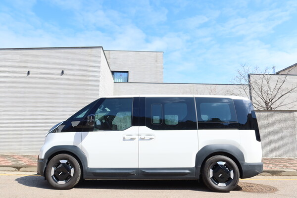 기아 PV5 패신저 측면 [오두환 기자]