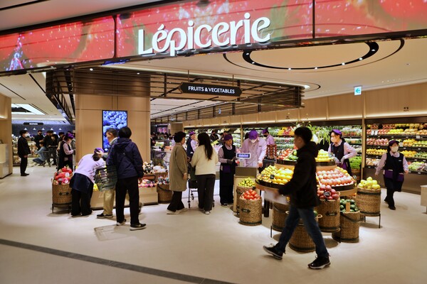 Lotte Department Store is running discounts and gift promotions to celebrate Lepicerie’s opening at Nowon. Photo credit: Lotte Department Store.