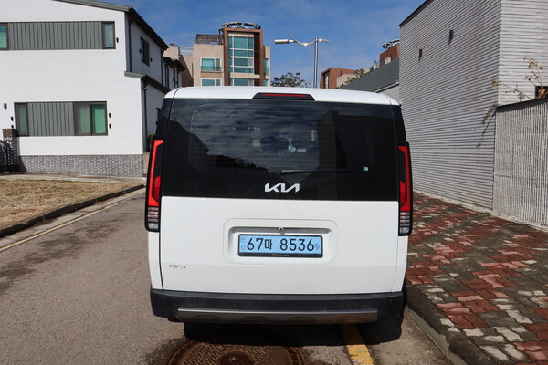 기아 PV5 패신저 후면 [오두환 기자]