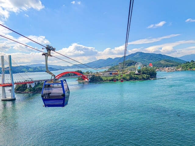 Discover the Revamped Saechon Bay Cable Car: Safety Enhancements and Scenic Views Await!