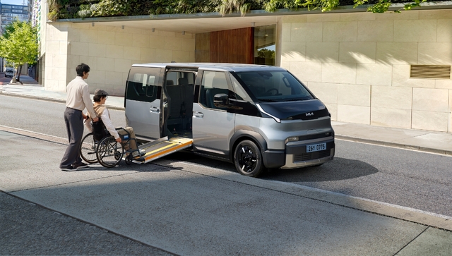 Kia PV5 WAV: The Game-Changer for Accessible EV Mobility in 2026