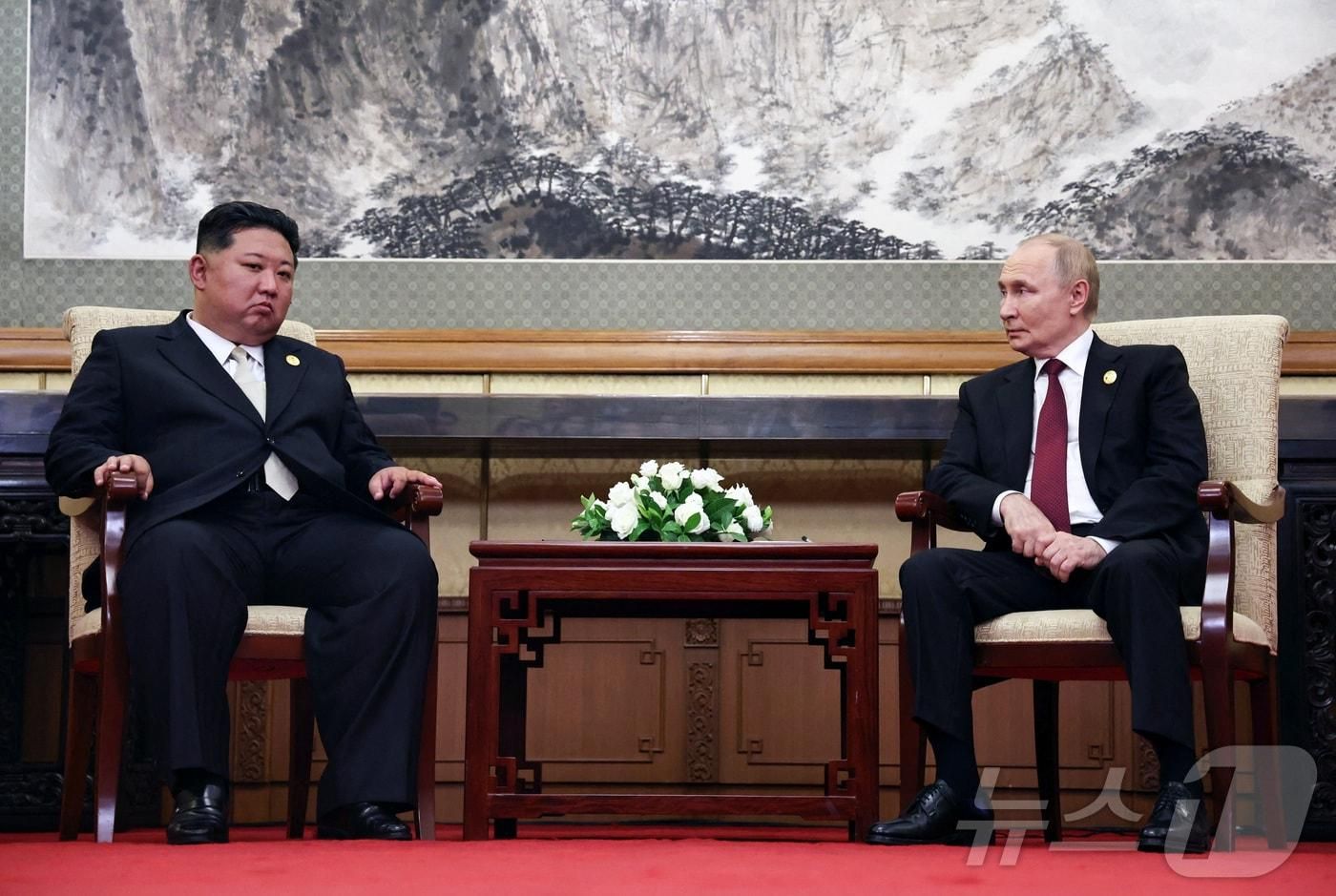 Kim Jong Un, General Secretary of the Workers\' Party of Korea and Chairman of the State Affairs Commission, and Russian President Vladimir Putin are holding talks in Beijing, China, on September 3 last year 2025.9.3 / News1