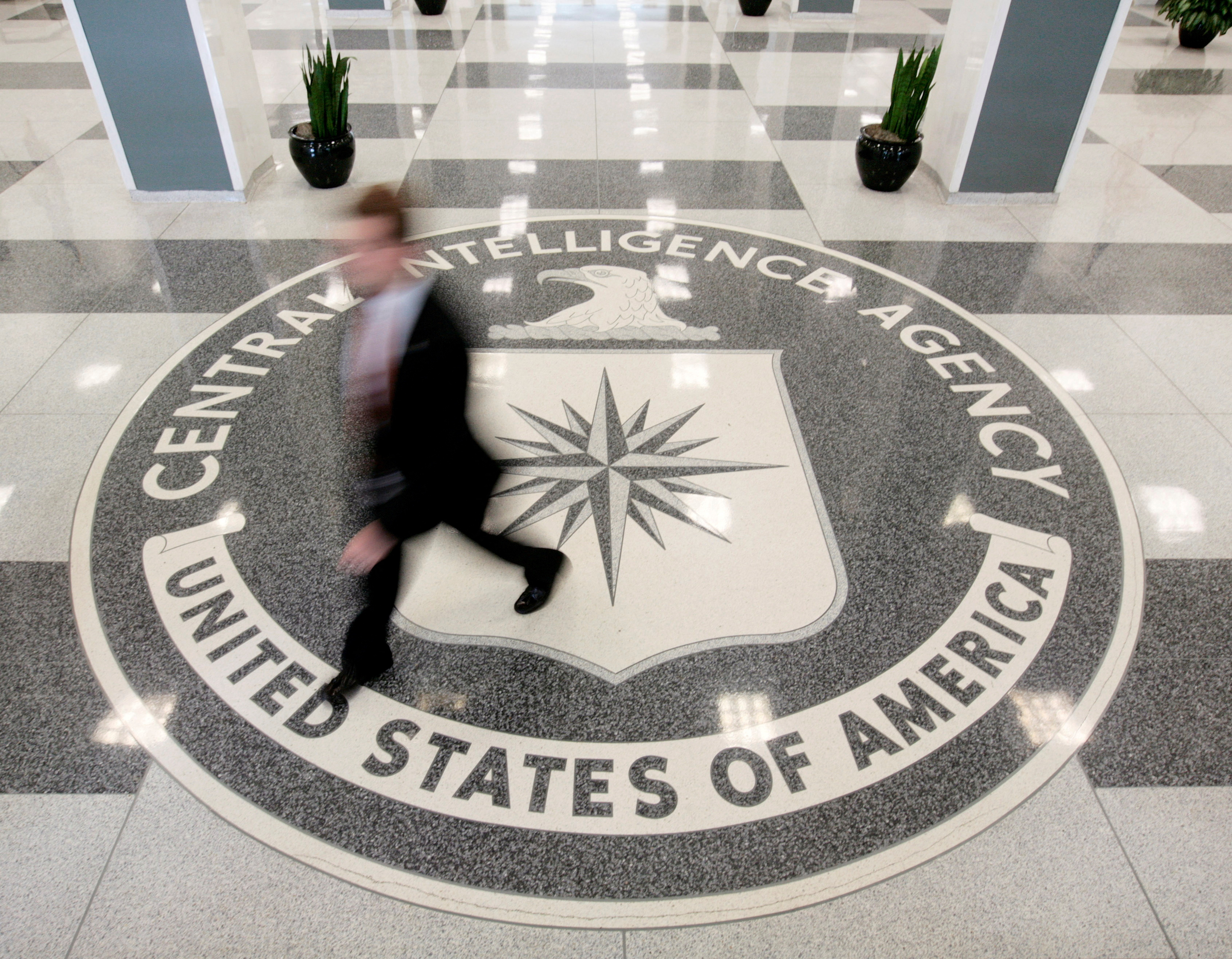 CIA “련락 후 콤퓨터 사용 리력 삭제”... 다크웹에 올린 北 정보원 ...