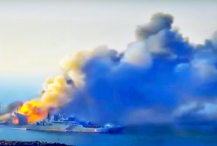 미국이 항공모함 잃은 것과 같다