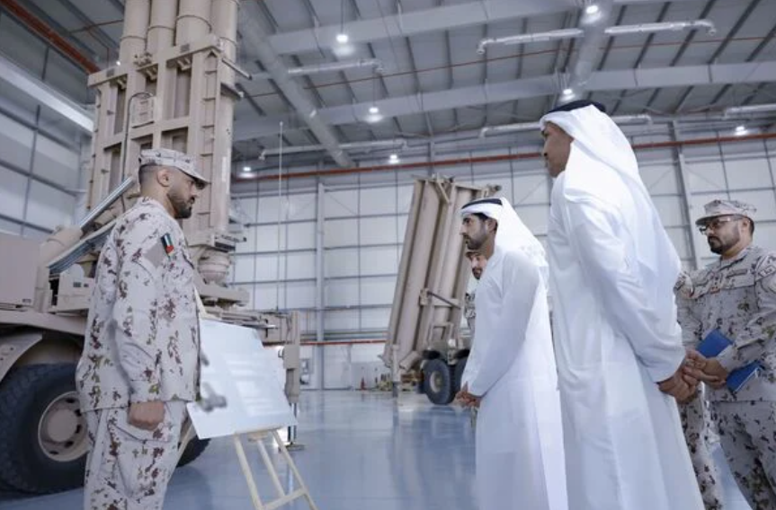 단독] 한국산 지대공 미사일 '천궁' UAE서 첫 공개...두바이 왕세자 앞 '눈도장'