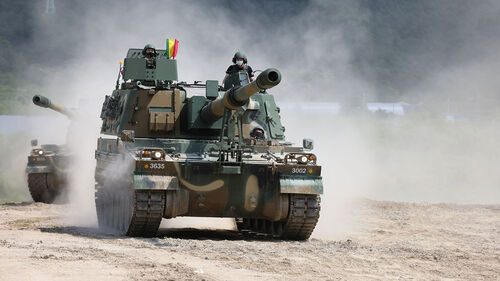 한국산 명품무기' K2 전차 · K9 자주포 초도 물량 폴란드 상륙