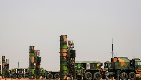 G-Military]중국이 극한 시험한 개량 지대공 미사일 HQ-9B - 글로벌이코노믹