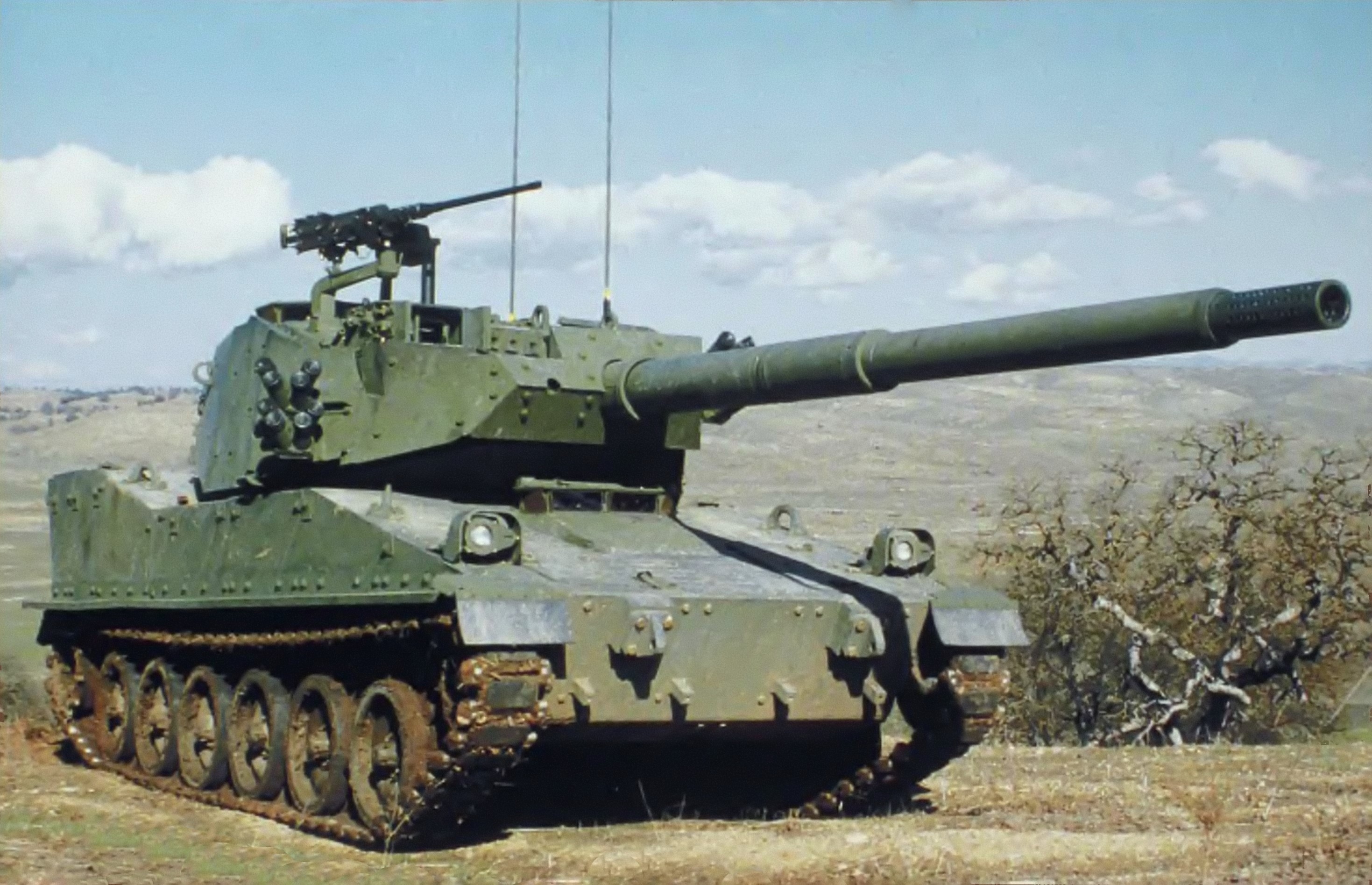 M8 armored gun system - Wikipedia