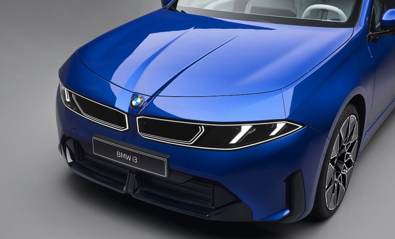 이렇게 출시 되었다 신형 BMW i3 1회충전 900Km?