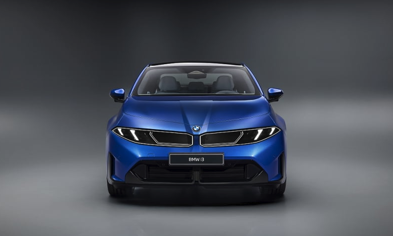 이렇게 출시 되었다 신형 BMW i3 1회충전 900Km?