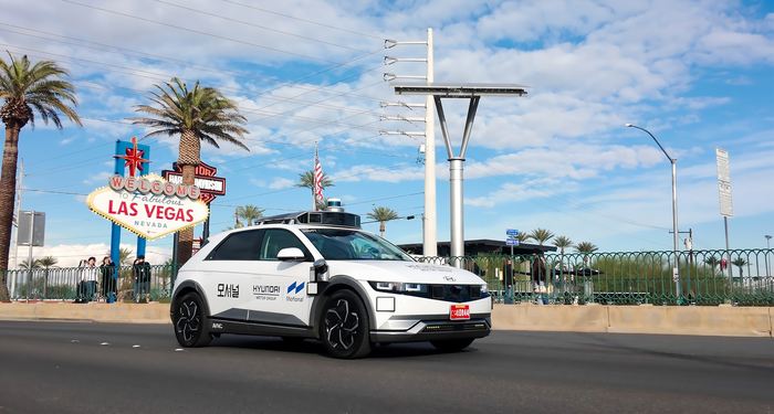 모셔널 로보택시가 라스베가스 거리를 주행하는 모습. 사진 | 현대차