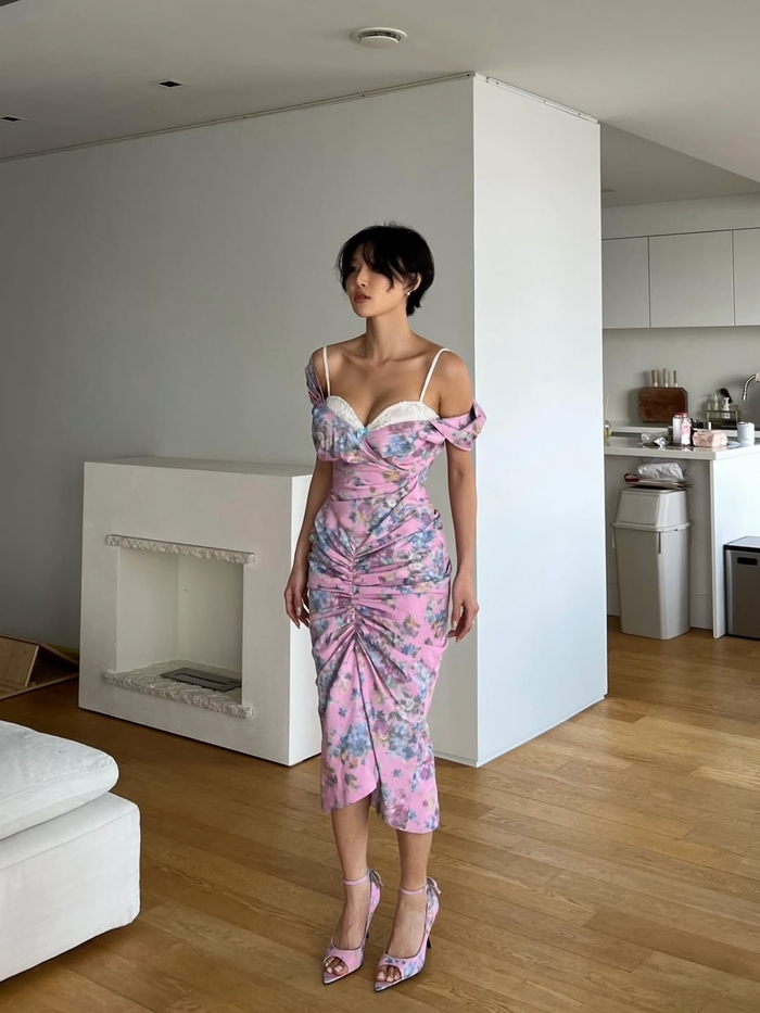 Is This the Most Daring Dress of 2026? Hwasa’s Floral Style Breaks Boundaries