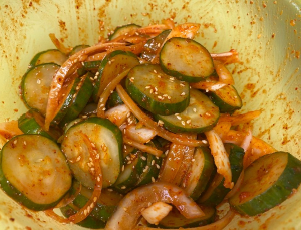 Discover the Crunchy Delight: How Peanut Powder Transforms Cucumber Salad