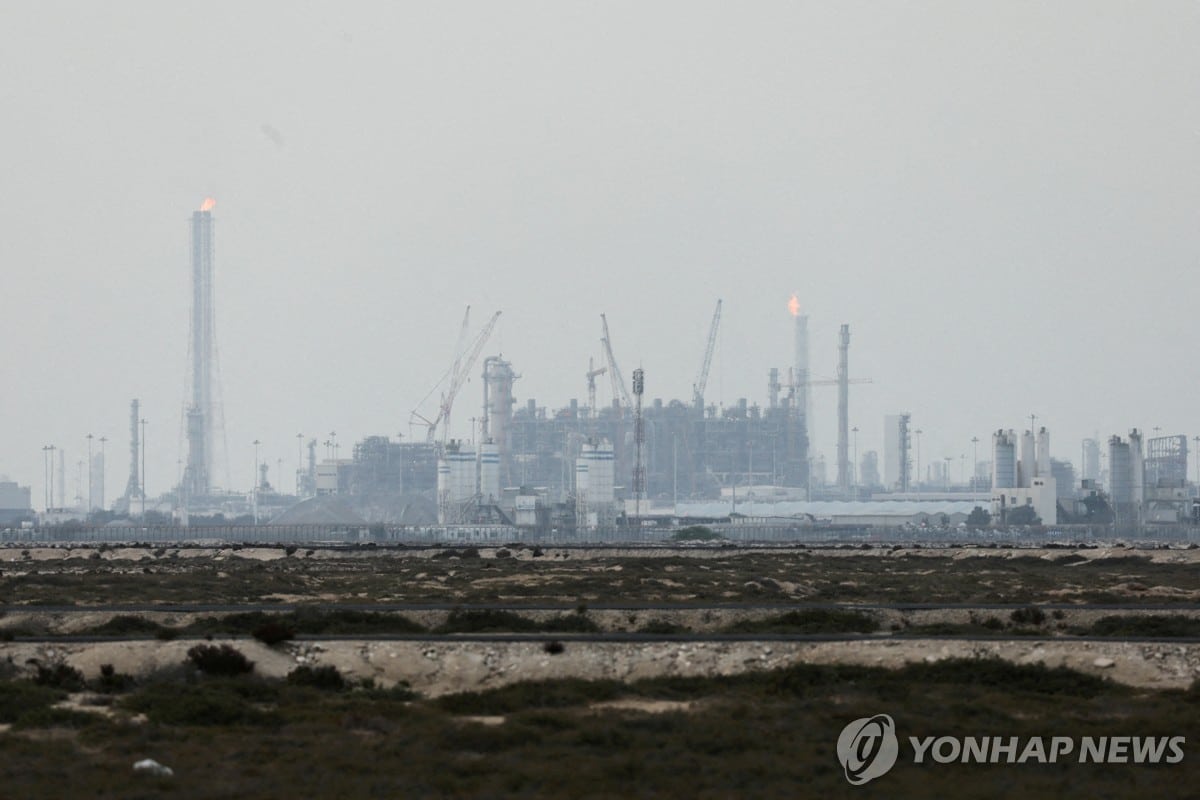 글로벌 LNG 공급 20% 담당 라스라판, 이란 미사일에 초토화…한국도 '직격탄' 3 가스전 첫 타격에 이란 연일 보복…'에너지 전쟁' 세계 충격파(종합) | 연합뉴스