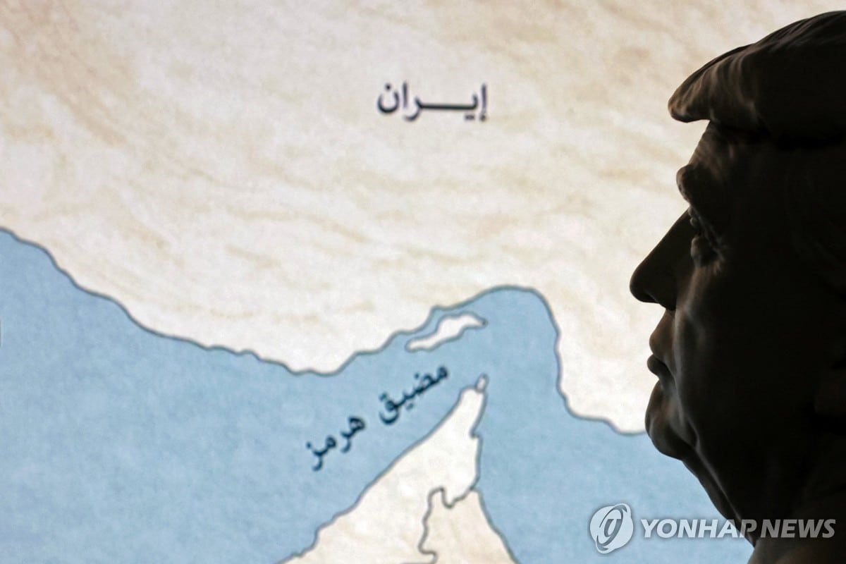 이란, 호르무즈에 '톨게이트'…미국 