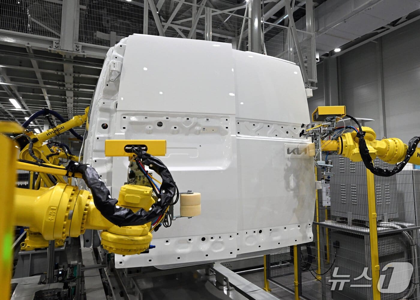 로봇과 노동자의 공존 이렇게 가능