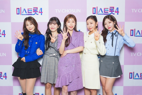'미스트롯4' 톱5 윤태화 홍성윤 이소나 허찬미 길려원(왼쪽부터)[TV조선 제공]