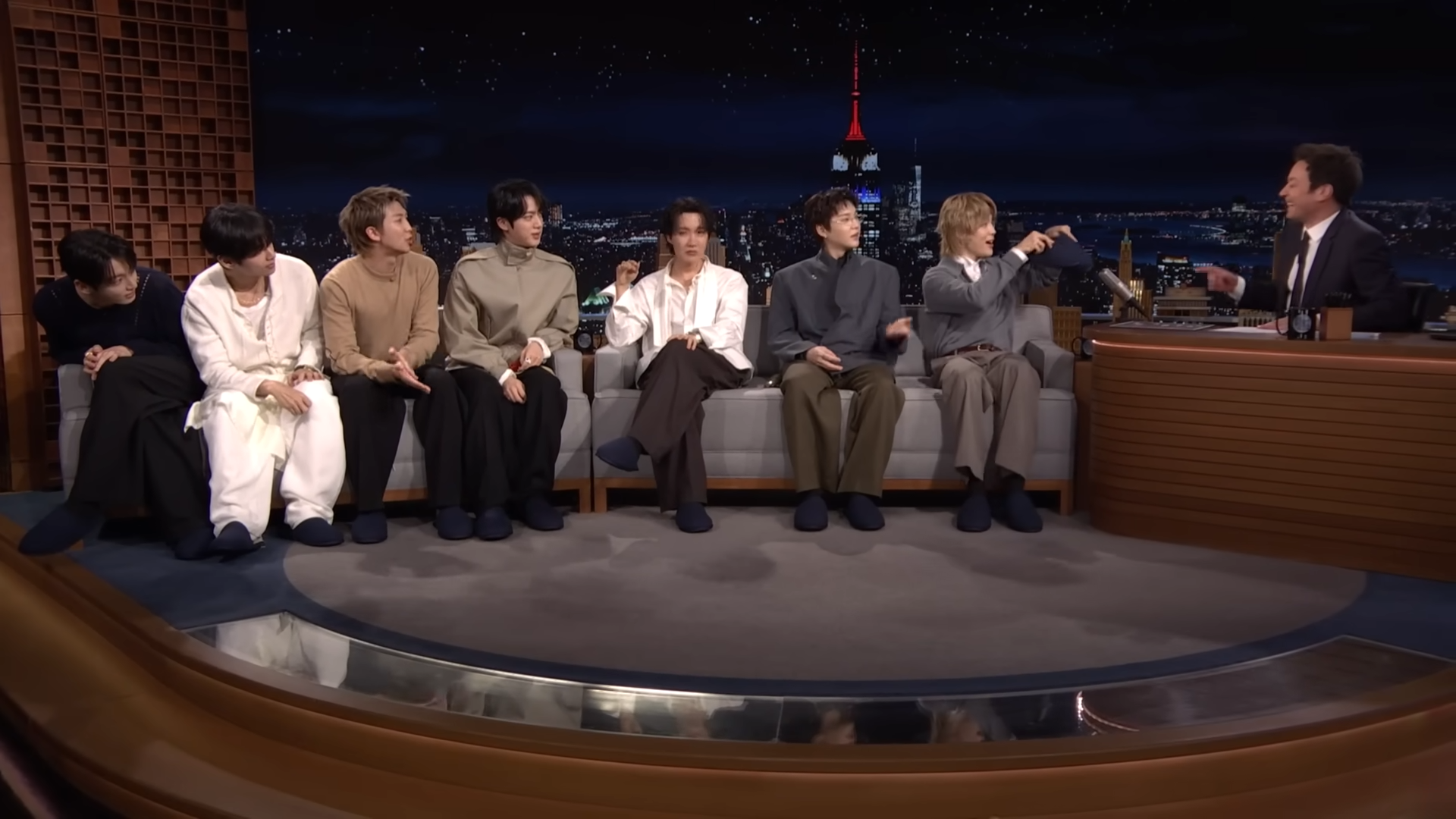 〈The Tonight Show Starring Jimmy Fallon〉


