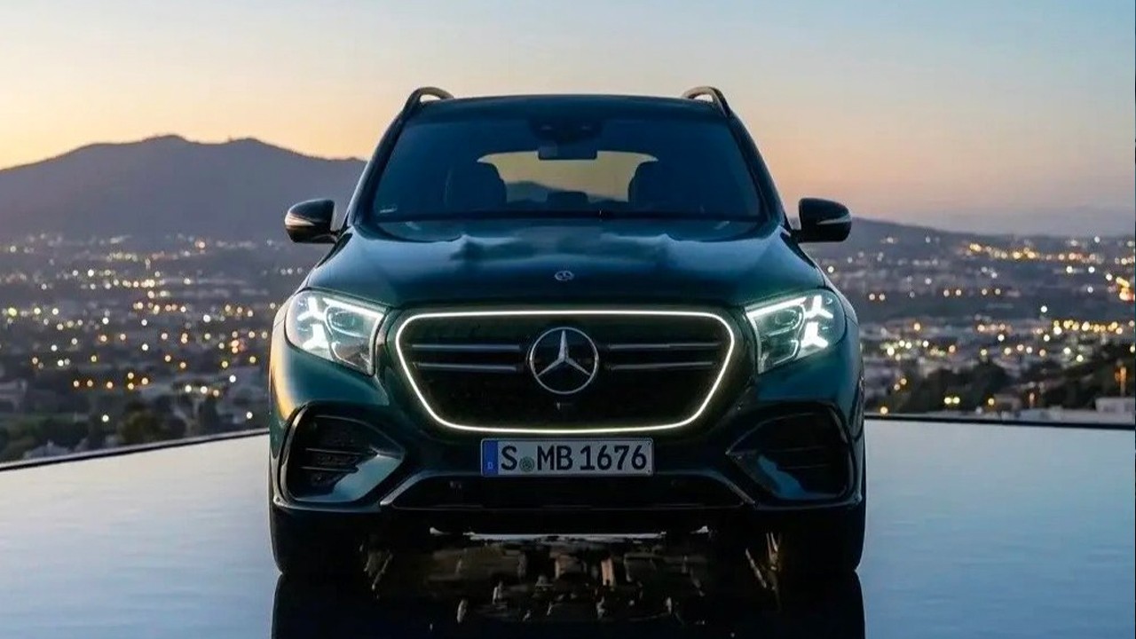 메르세데스-벤츠 GLS 페이스리프트 전면부 유출사진 / 사진=X