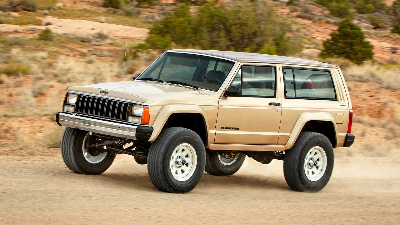 지프 XJ 파이오니어 콘셉트 다이내믹 주행 뷰 / 사진=지프