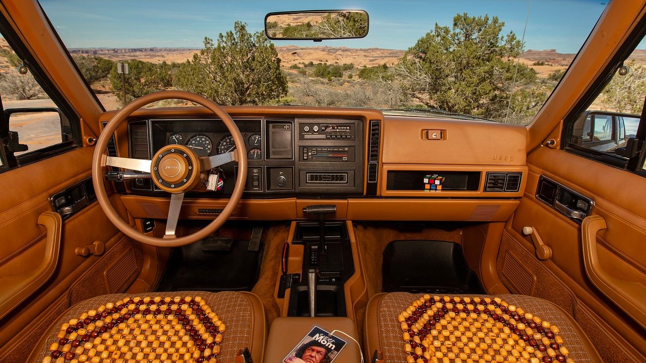 지프 XJ 파이오니어 콘셉트 인테리어 / 사진=지프